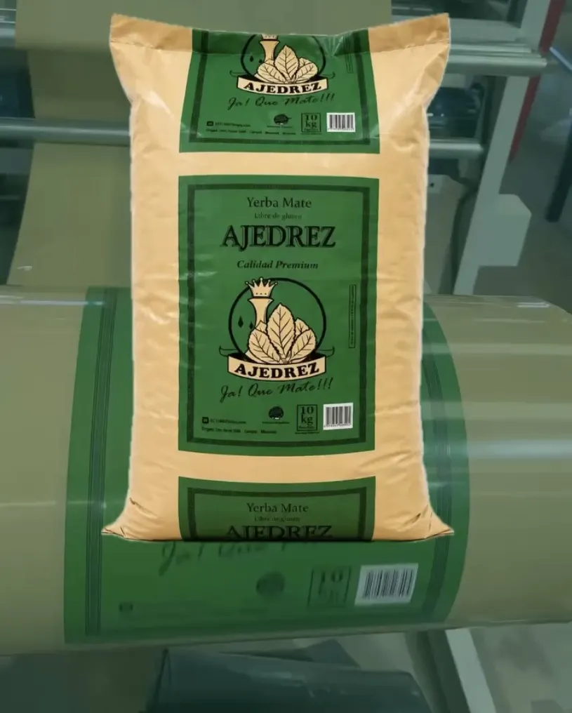 Bolsa impresa de yerba mate sobre bobina de film